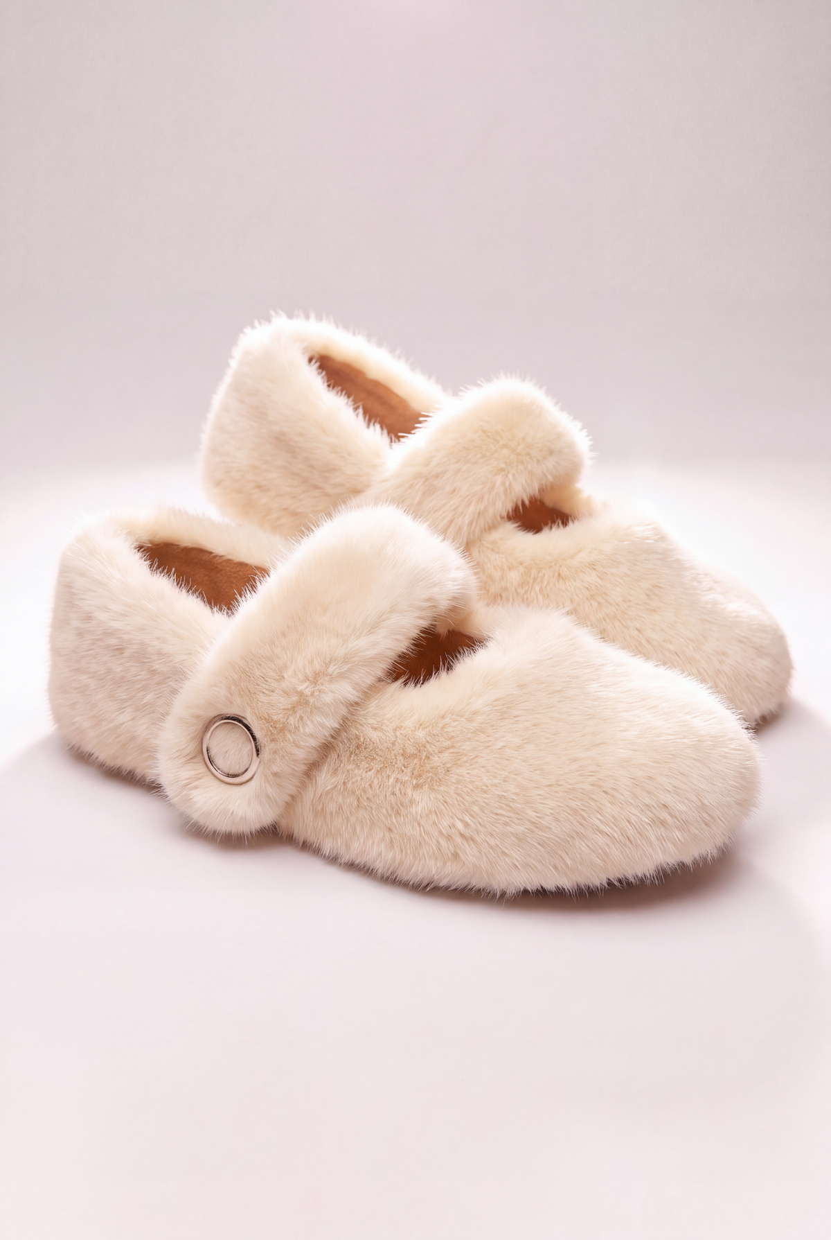 Kate Slippers White