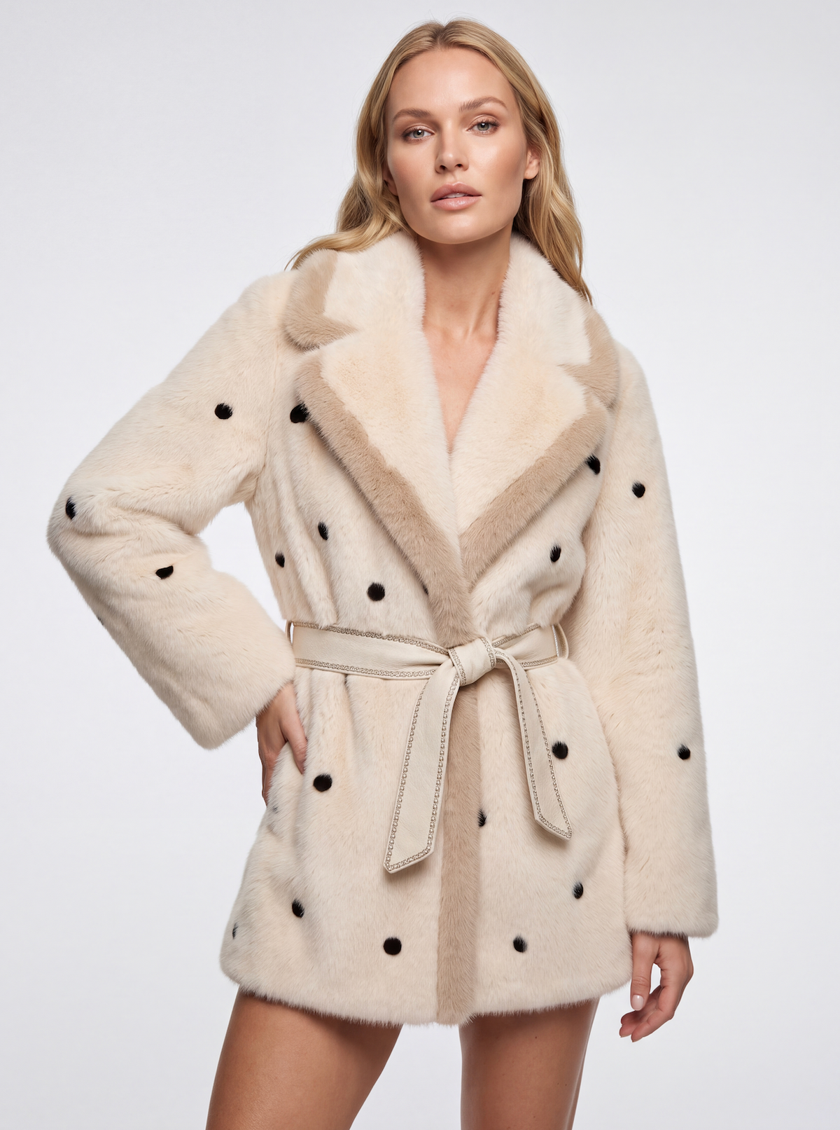 Priscila Fur Robe