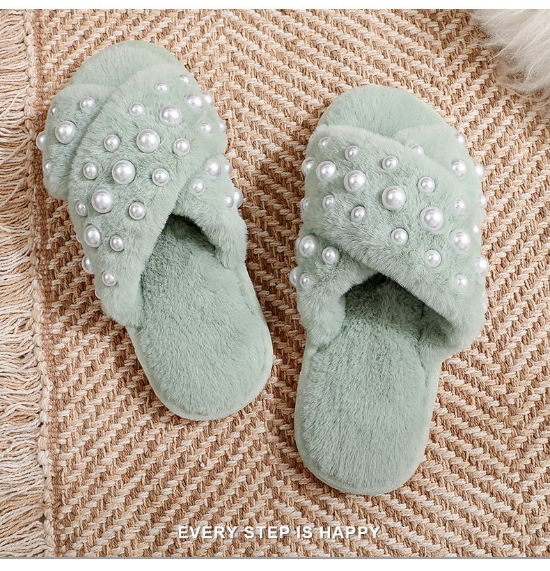 Fluffy Pearls Green Sandals