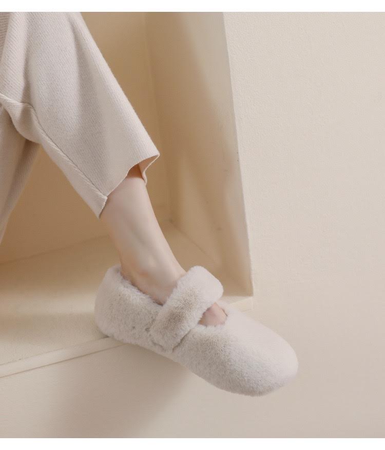 Kate Slippers White