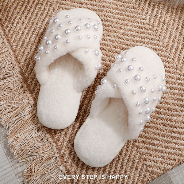 Fluffy Pearls White Sandals