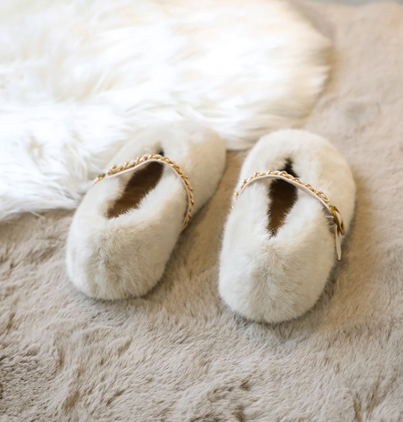 Mila White Fur Slippers