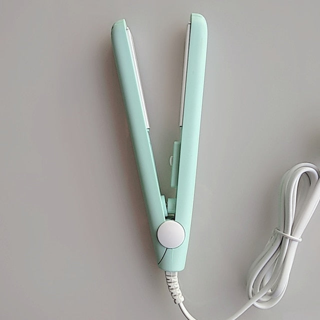 Colorful travel hair straighteners