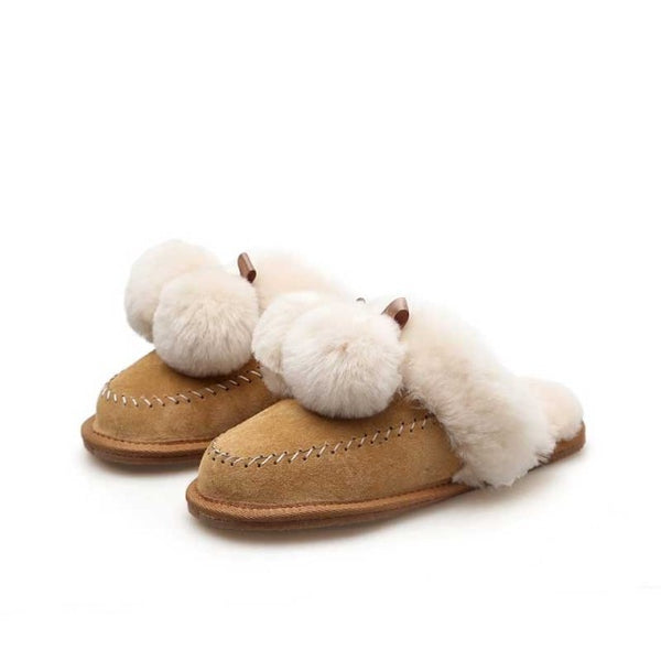 The Pompon Slippers